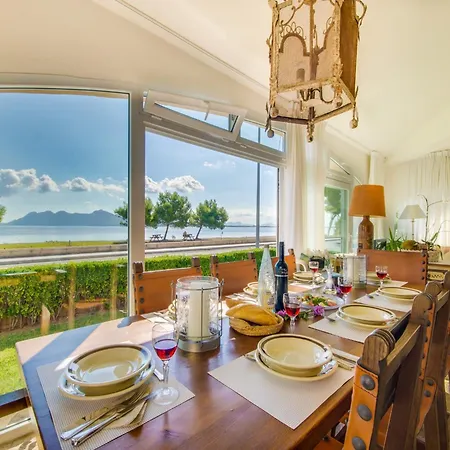 Stunning With Private Pool Holiday home *